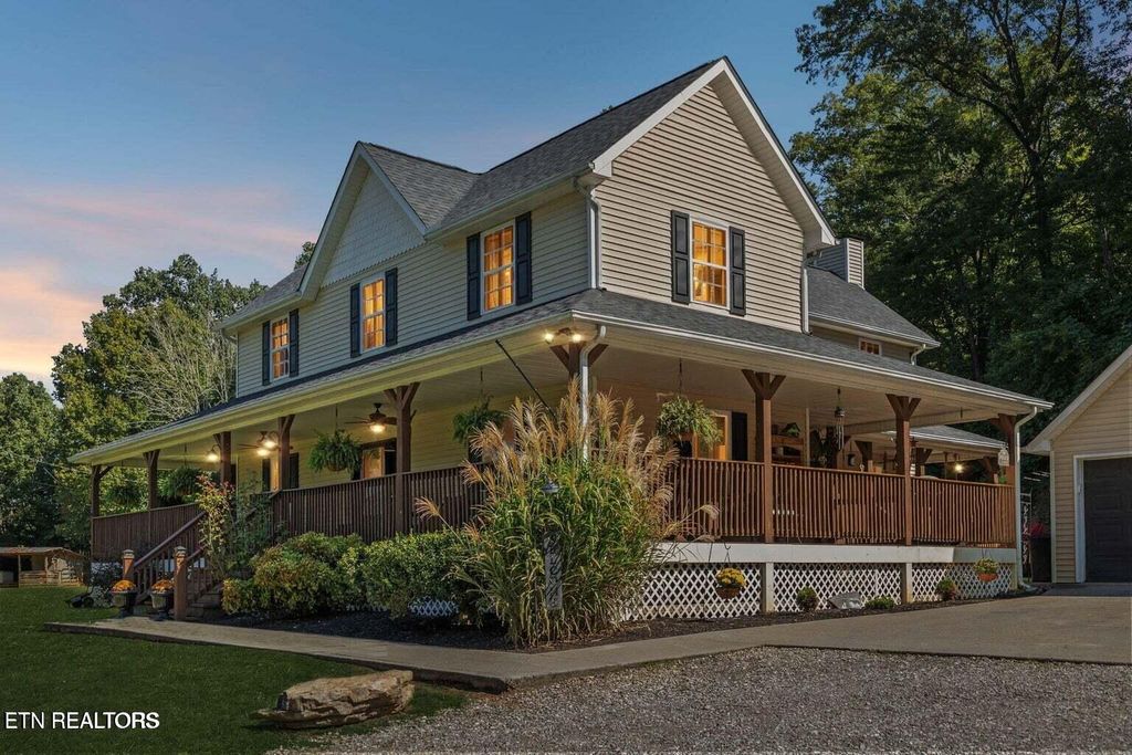 Photo of 1913 E Union Valley Rd, Seymour, TN 37865 (MLS # 1324715)