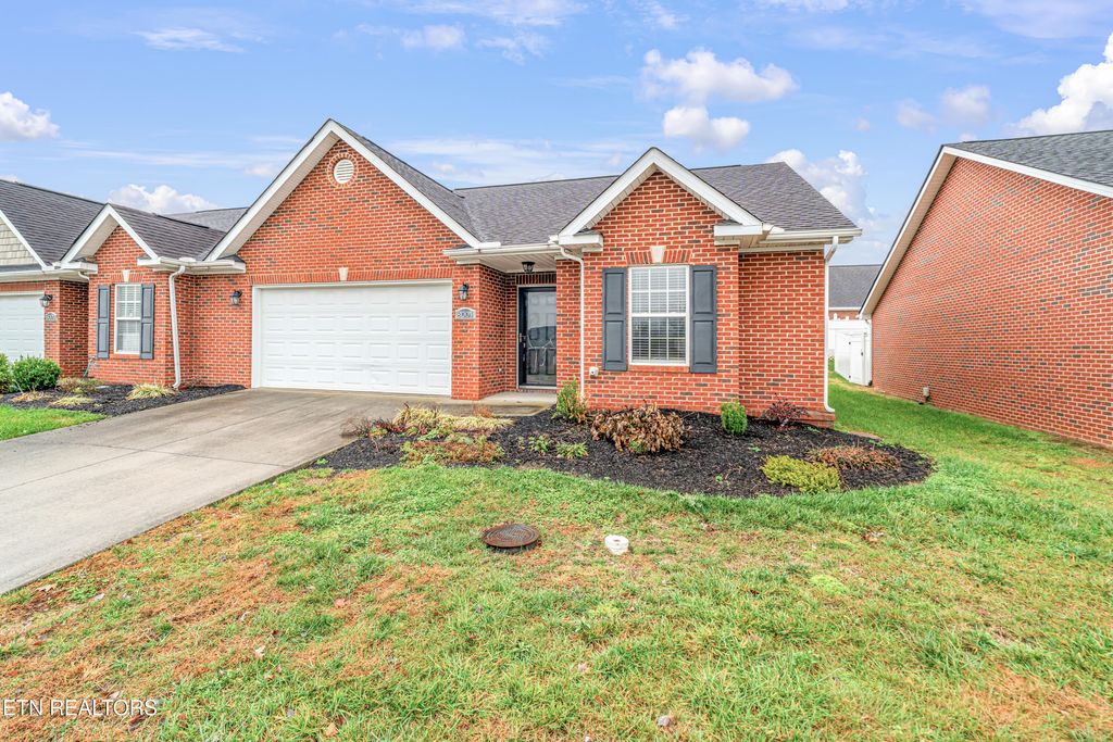 Photo of 8001 Gatekeeper Way, Knoxville, TN 37931 (MLS # 1322714)