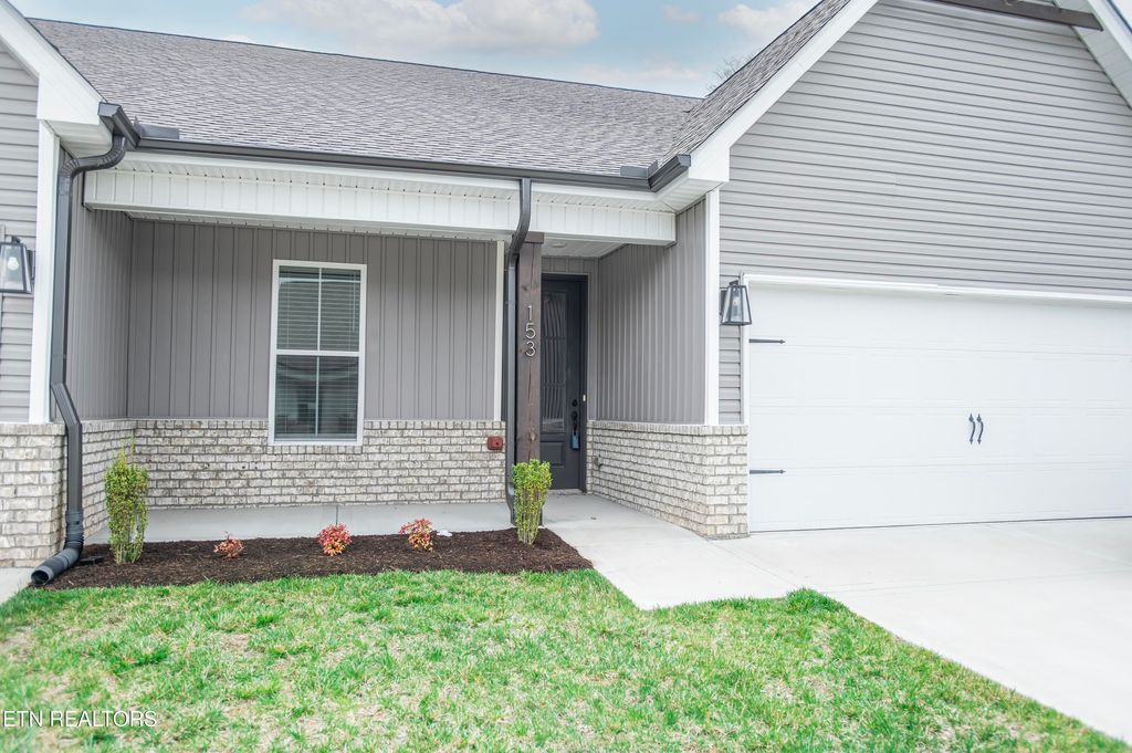 Photo of 153 Elise Way, Lenoir City, TN 37771 (MLS # 1329997)