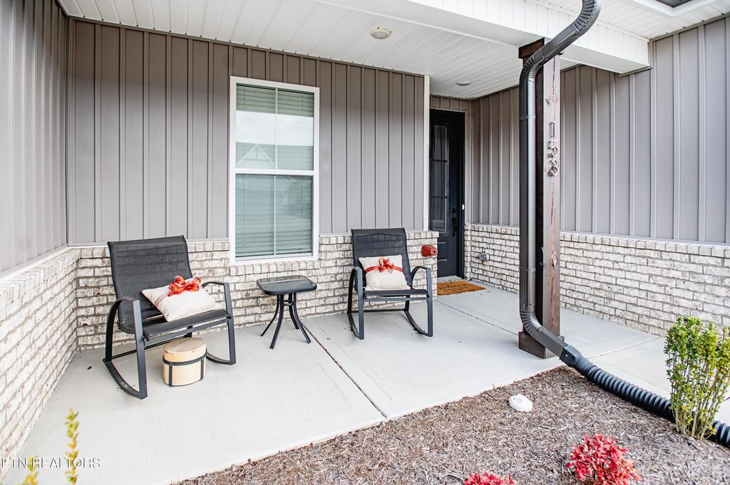 Photo of 153 Elise Way, Lenoir City, TN 37771 (MLS # 1329997)