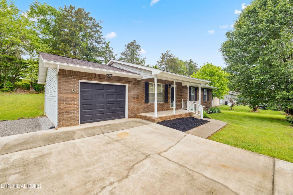 Photo of 174 Cross Creek Rd, Maynardville, TN 37807 (MLS # 1261957)