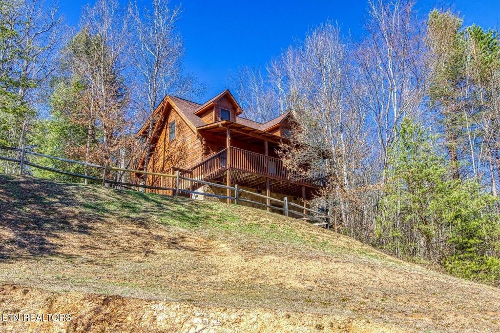Photo of 745 Kings Hills Blvd, Pigeon Forge, TN 37863 (MLS # 1264537)