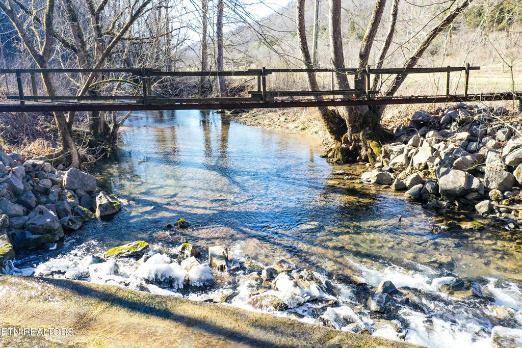 Photo of 1650 Indian Creek Rd, Thorn Hill, TN 37881 (MLS # 1328797)