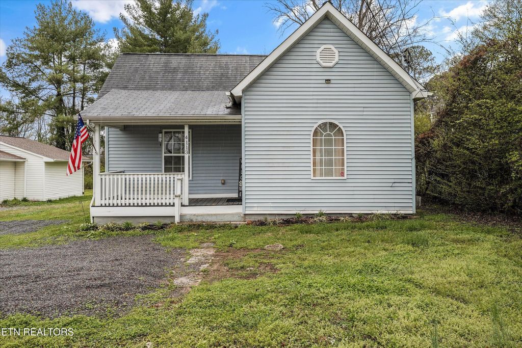 Photo of 4113 Coster Rd, Knoxville, TN 37912 (MLS # 1332973)