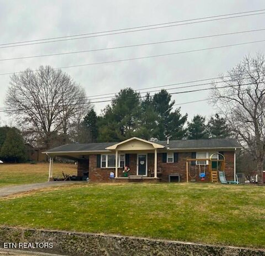 Photo of 387 Dogwood Heights Drive, Tazewell, TN 37879 (MLS # 1324656)