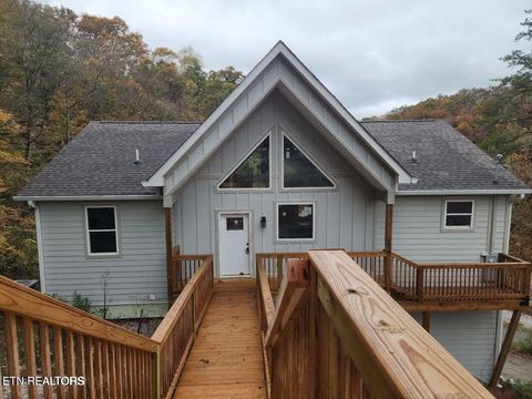 Photo of 176 Flat Hollow Marina Rd, Speedwell, TN 37870 (MLS # 1321399)