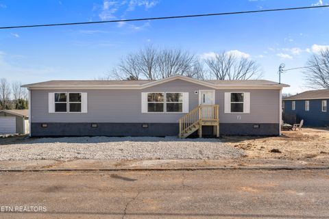 Photo of 911 Summer St, Loudon, TN 37774 (MLS # 1327061)