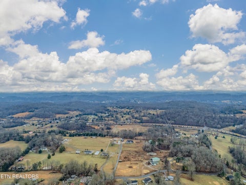 Tiny photo for 479 Black Oak Rd, Clinton, TN 37716 (MLS # 1328463)