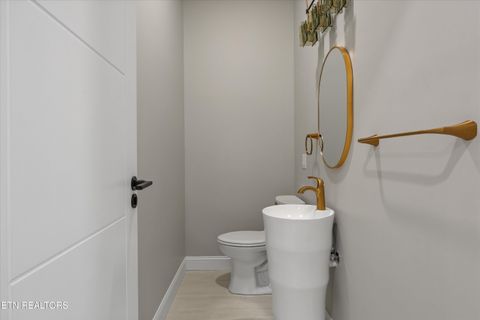 Tiny photo for 1135 Oak Chase Blvd, Lenoir City, TN 37772 (MLS # 1337425)