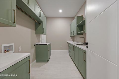 Tiny photo for 1135 Oak Chase Blvd, Lenoir City, TN 37772 (MLS # 1337425)