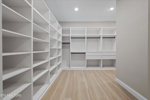 Tiny photo for 1135 Oak Chase Blvd, Lenoir City, TN 37772 (MLS # 1337425)