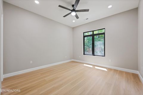 Tiny photo for 1135 Oak Chase Blvd, Lenoir City, TN 37772 (MLS # 1337425)