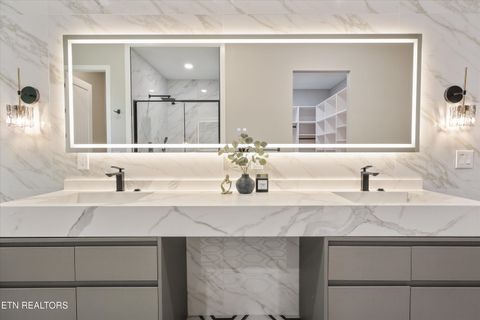 Tiny photo for 1135 Oak Chase Blvd, Lenoir City, TN 37772 (MLS # 1337425)