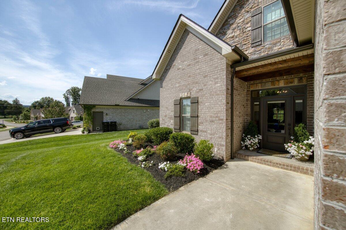1436 Bronze Lane