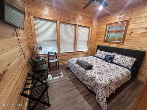 Tiny photo for 866 Cabin Creek Way, Sevierville, TN 37862 (MLS # 1317278)