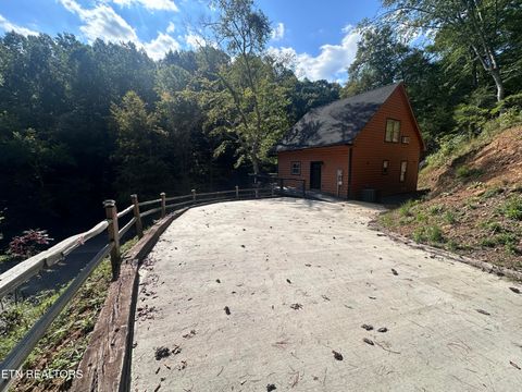 Tiny photo for 866 Cabin Creek Way, Sevierville, TN 37862 (MLS # 1317278)