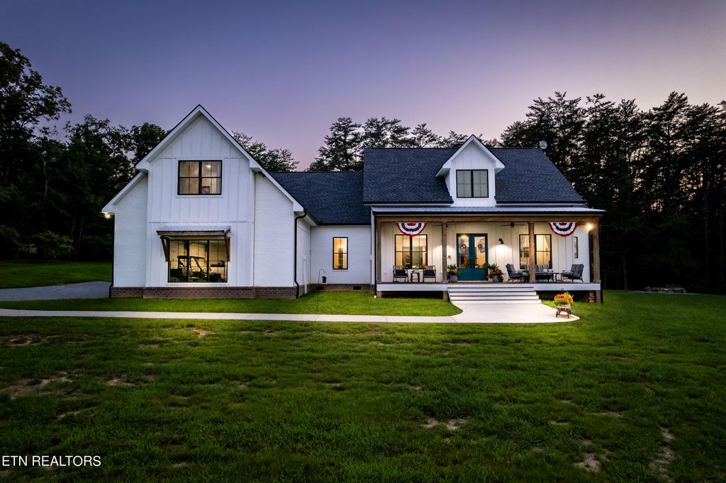 Photo of 1404 Little Valley Rd, Blaine, TN 37709 (MLS # 1272357)