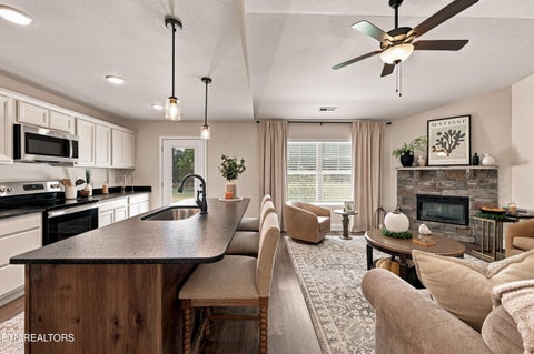 Tiny photo for 626 Snowflower Circle #34, Pigeon Forge, TN 37863 (MLS # 1355515)