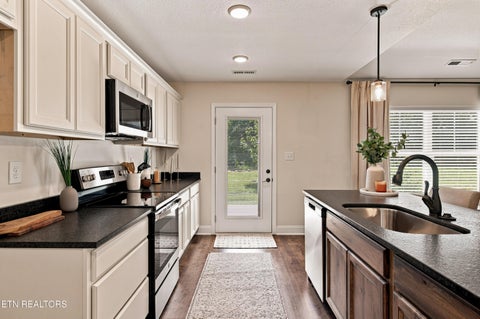 Tiny photo for 626 Snowflower Circle #34, Pigeon Forge, TN 37863 (MLS # 1355515)
