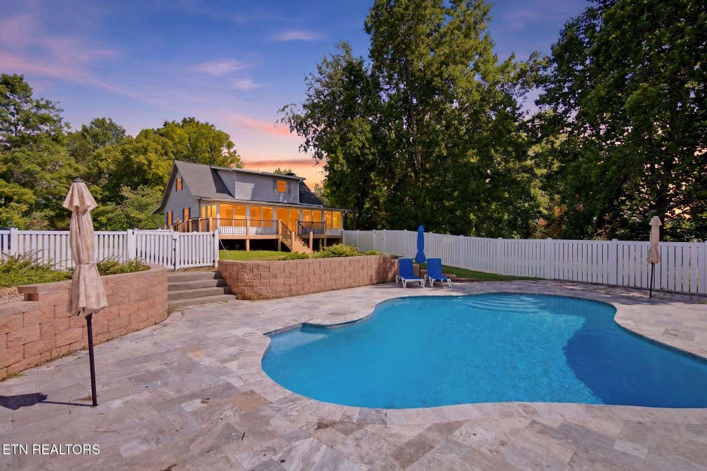 Photo of 4422 French St, Maryville, TN 37804 (MLS # 1348993)