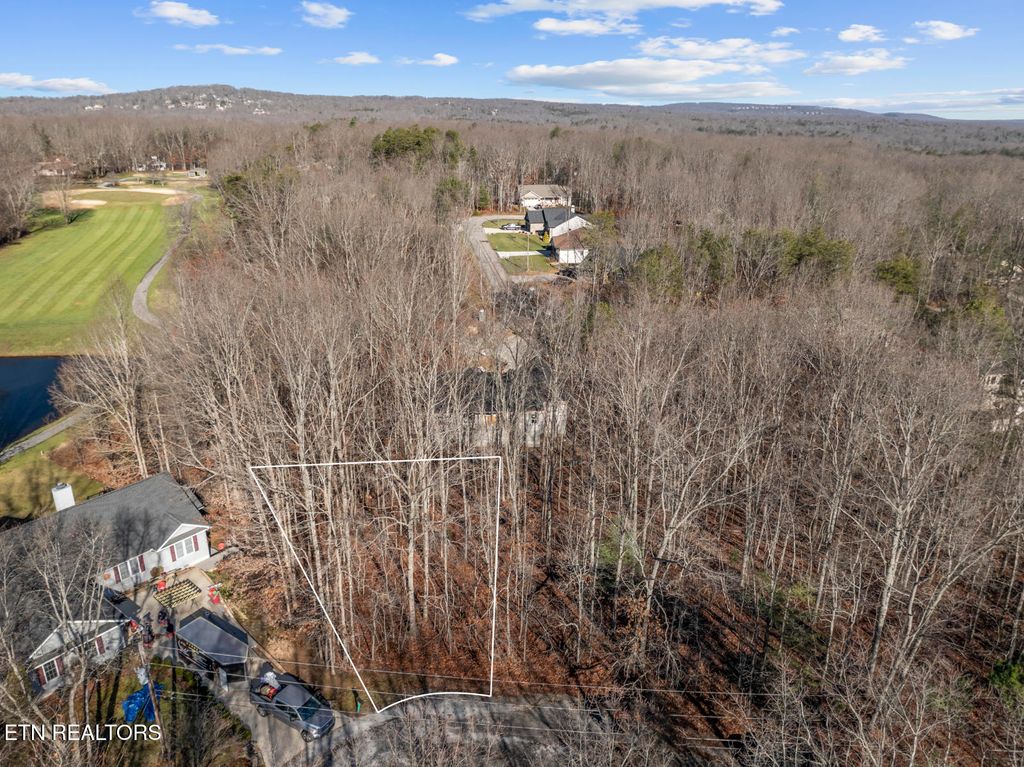 Photo of 34 Clinebrook Drive, Crossville, TN 38558 (MLS # 1324718)