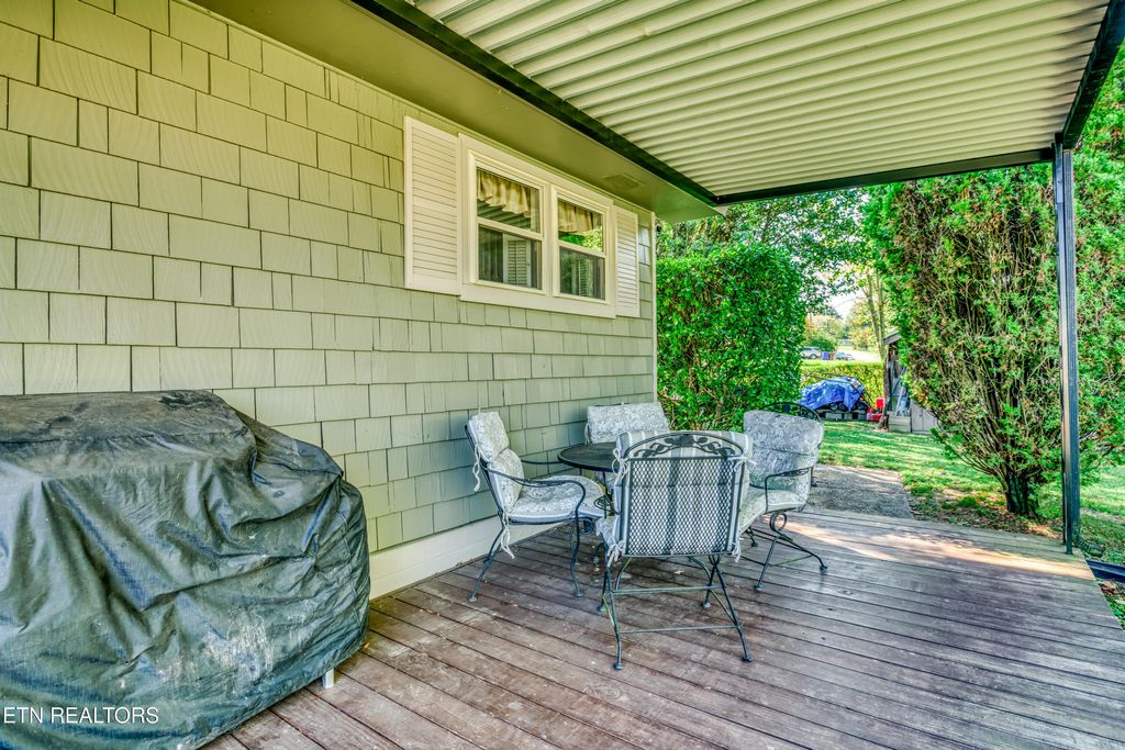 Photo of 124 Marshall Cir Circle, Oak Ridge, TN 37830 (MLS # 1317585)