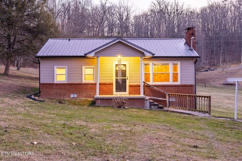 Photo of 8418 Coppock Rd, Corryton, TN 37721 (MLS # 1327025)