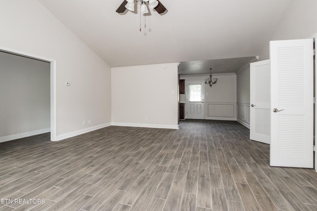 Photo of 335 Flora Drive, Lenoir City, TN 37771 (MLS # 1299805)