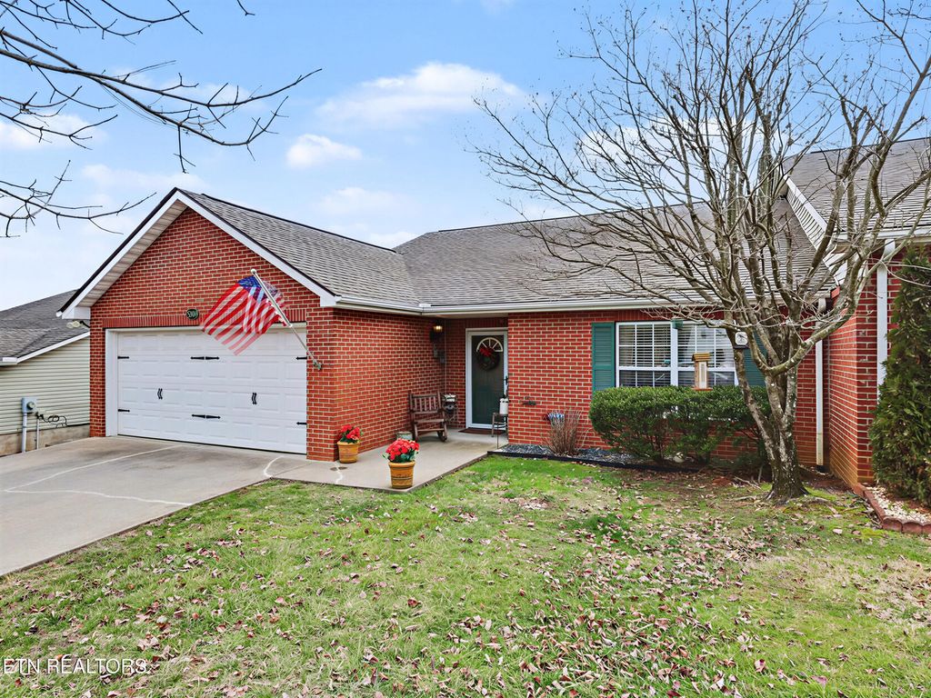 Photo of 5300 Blue Star Drive, Knoxville, TN 37914 (MLS # 1328032)