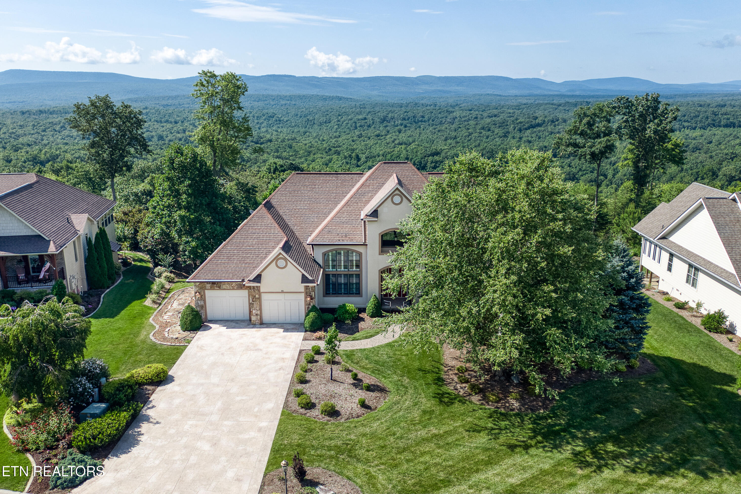 40 Bluff View Terrace