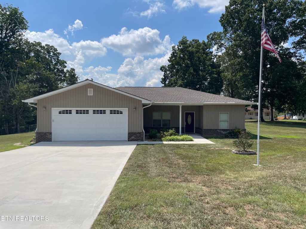 Photo of 1255 Stephens Circle, Madisonville, TN 37354 (MLS # 1312758)