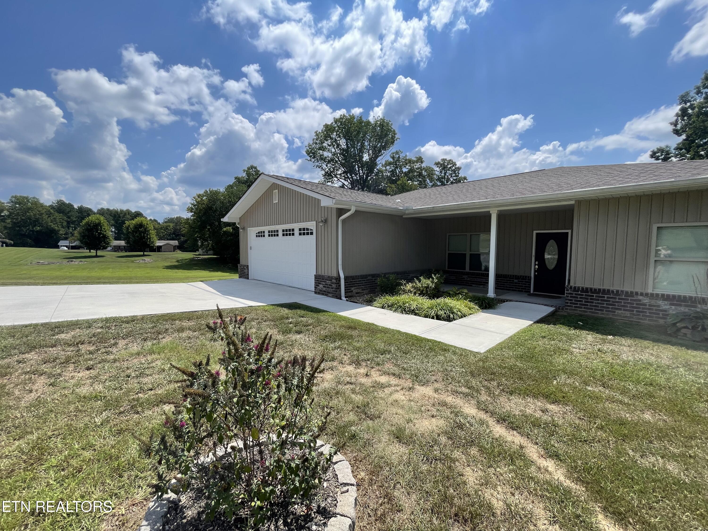 1255 Stephens Circle