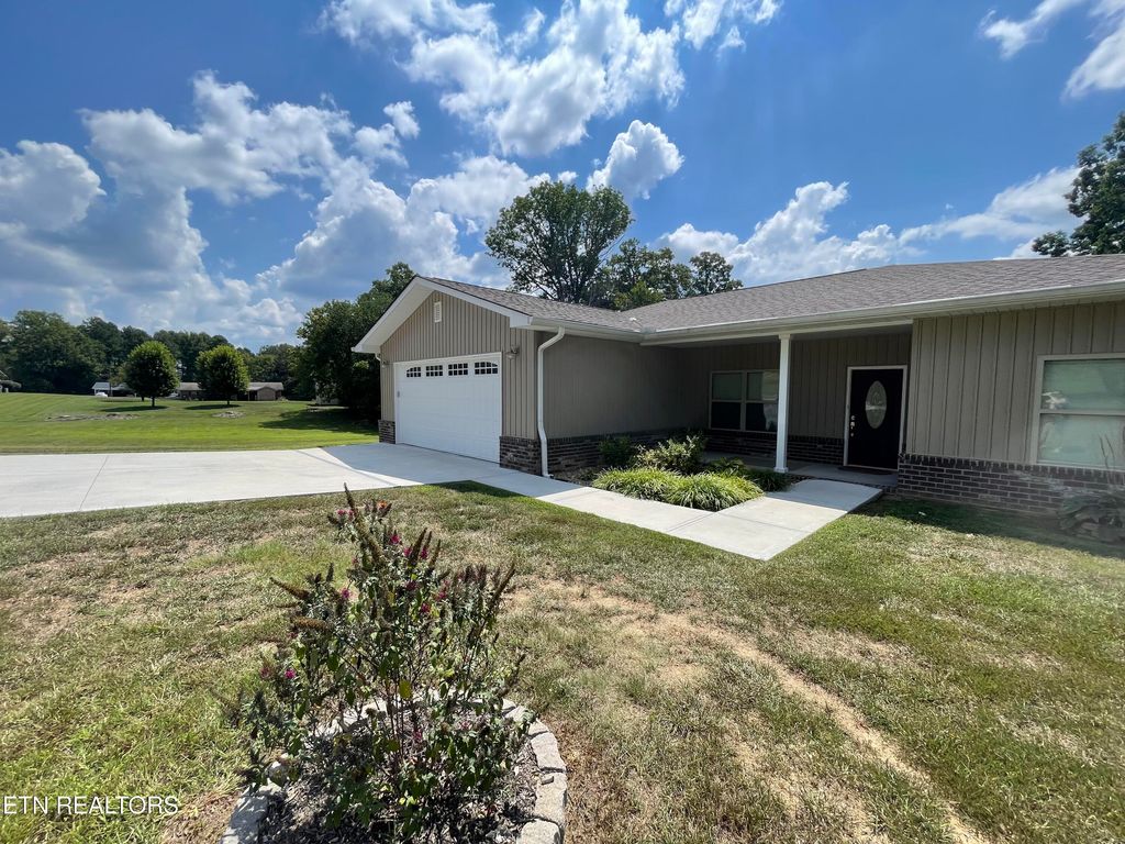 Photo of 1255 Stephens Circle, Madisonville, TN 37354 (MLS # 1312758)