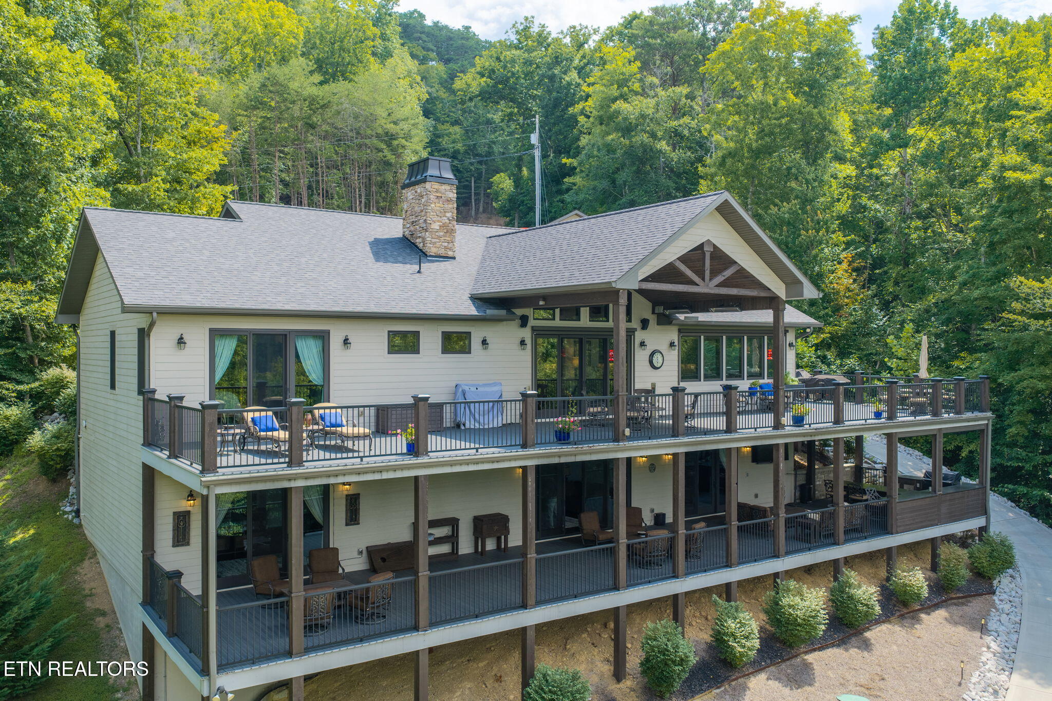 163 Scott Hollow