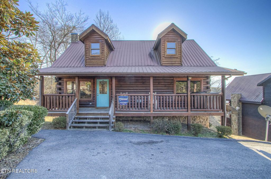 Photo of 1548 Rainbow Ridge Way, Sevierville, TN 37862 (MLS # 1329160)