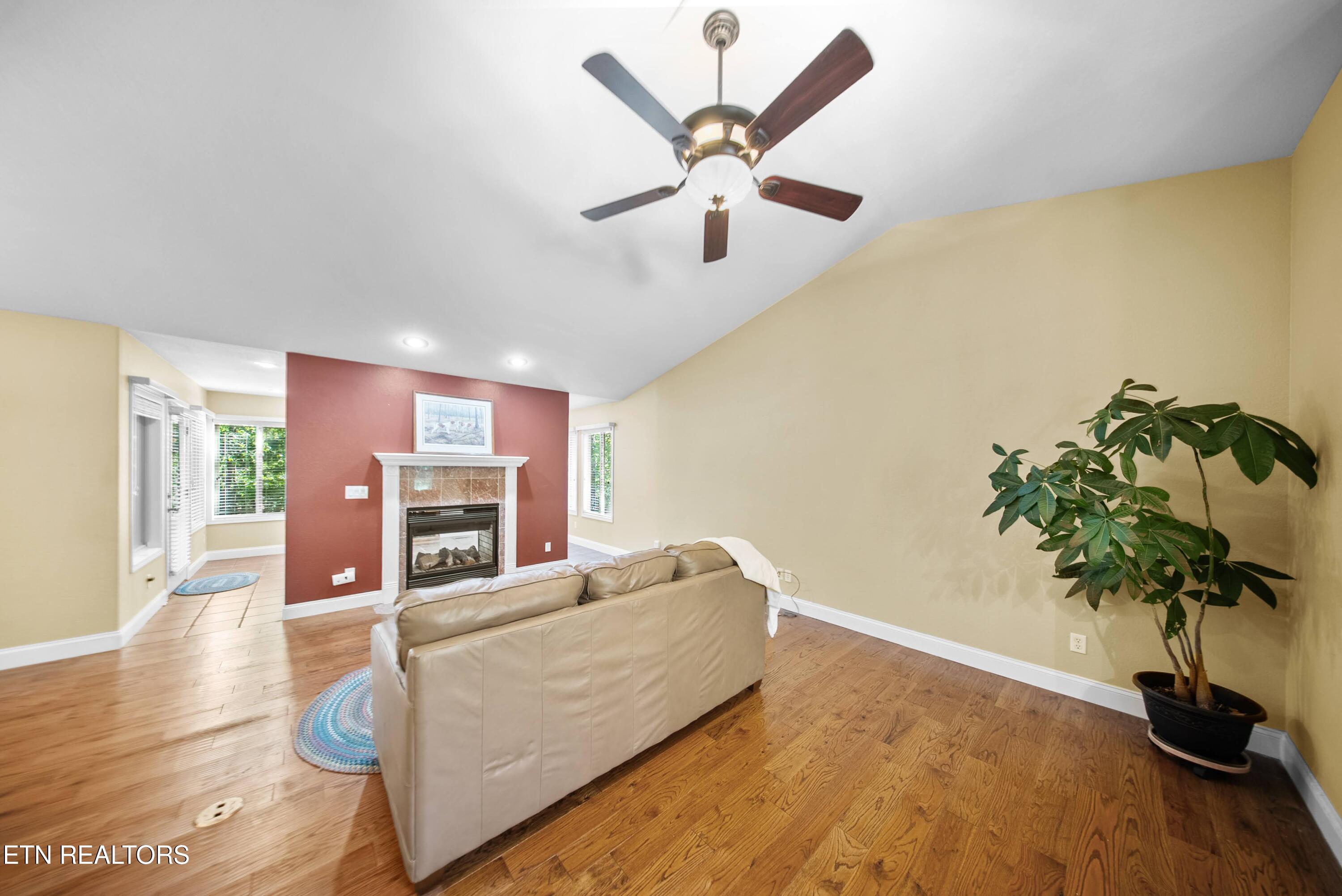 109 Markham Lane