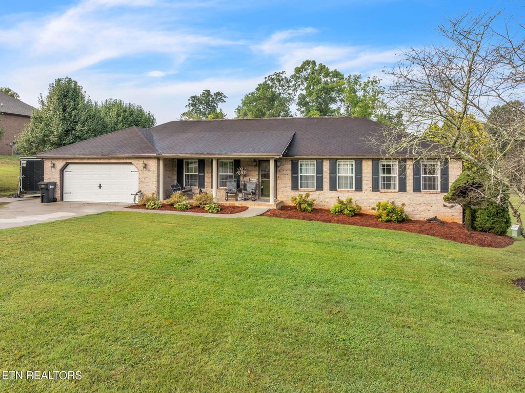 Photo of 145 Grace Circle, Clinton, TN 37716 (MLS # 1315088)