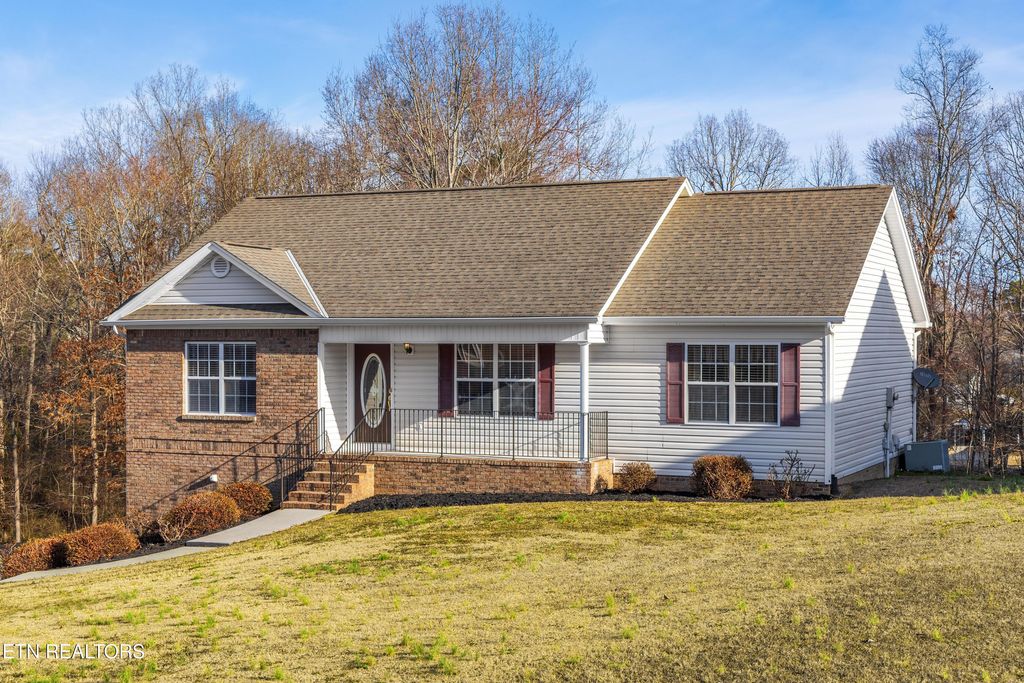 Photo of 208 SE Whispering Hills Drive, Cleveland, TN 37323 (MLS # 1330140)