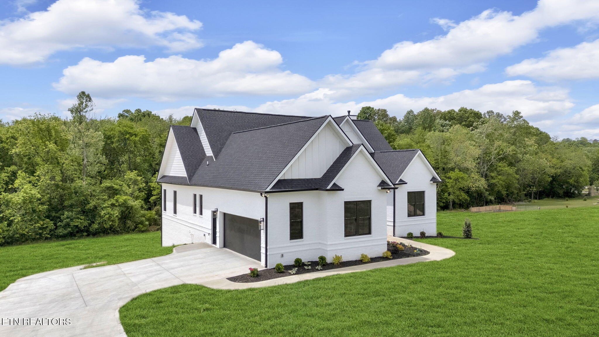 618 Winding Creek Way