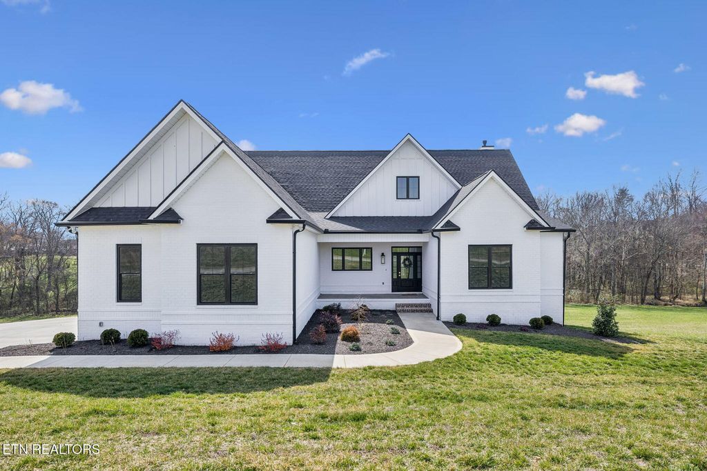 Photo of 618 Winding Creek Way, Walland, TN 37886 (MLS # 1300884)