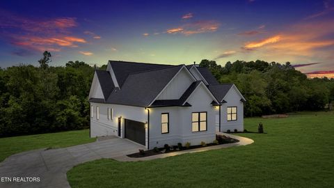 618 Winding Creek Way Walland TN 37886