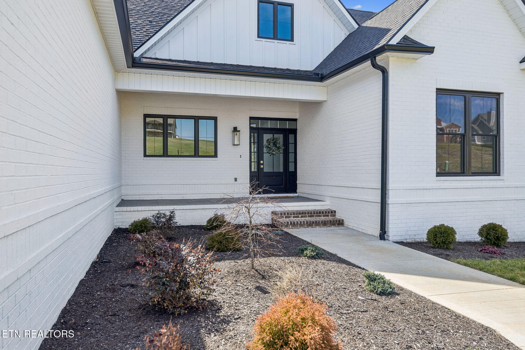 618 Winding Creek Way