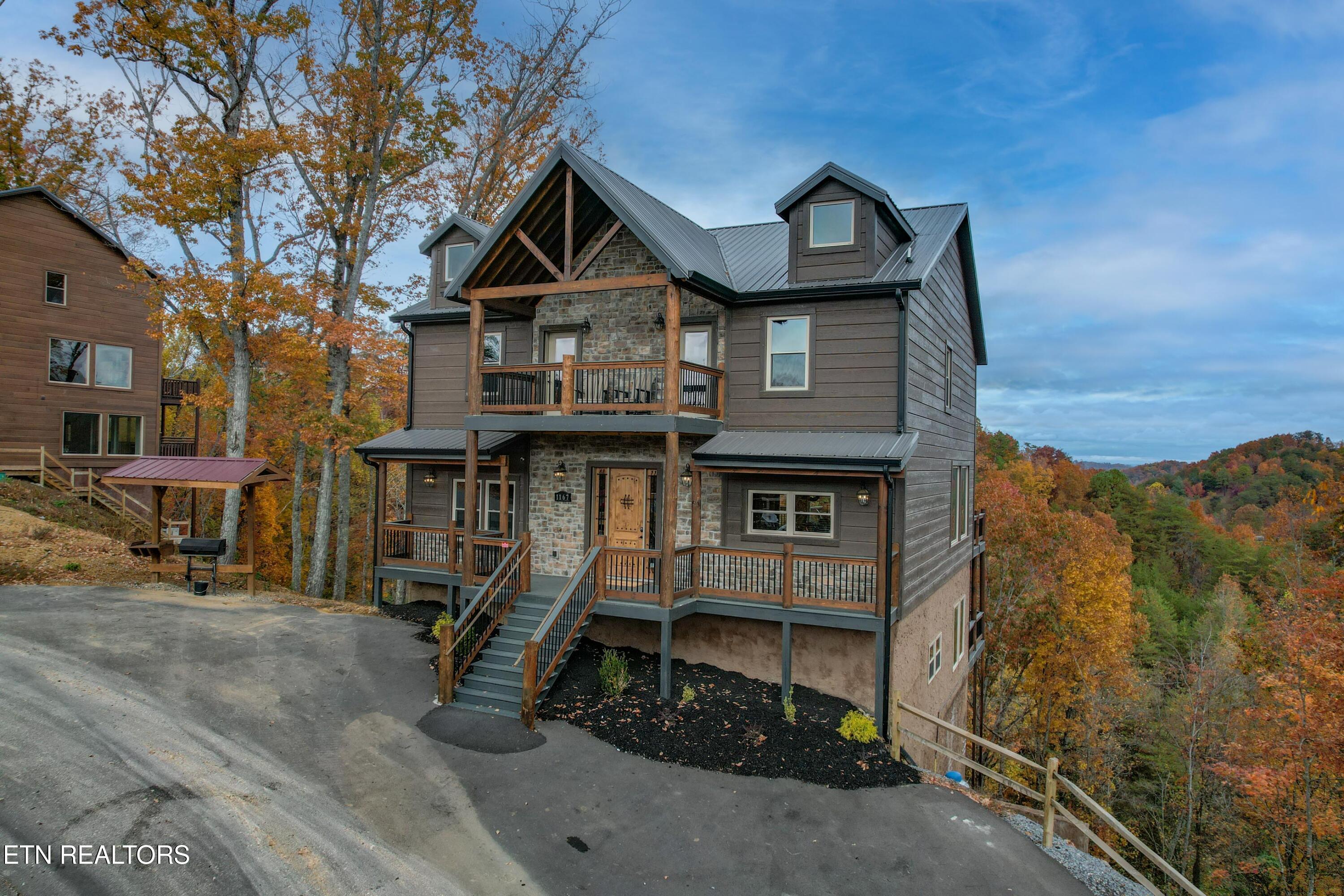 1167 Woodland Trek Lane