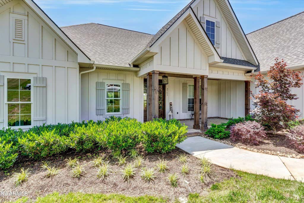 Photo of 3751 Shipwatch Lane, Knoxville, TN 37920 (MLS # 1230165)