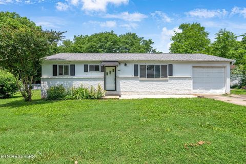 314 Russell Rd Rockford TN 37853