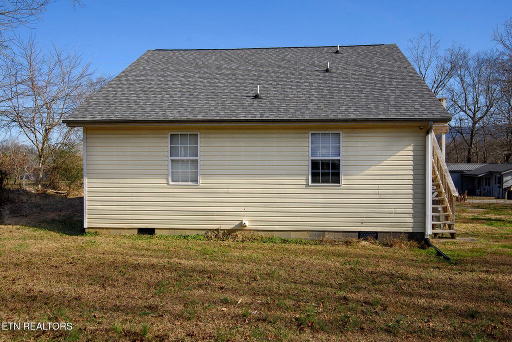 Photo of 1406 Johnson St, Etowah, TN 37331 (MLS # 1326127)