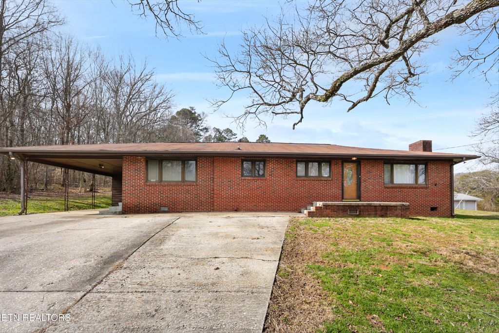 Photo of 6329 Lacy Rd, Knoxville, TN 37912 (MLS # 1330511)