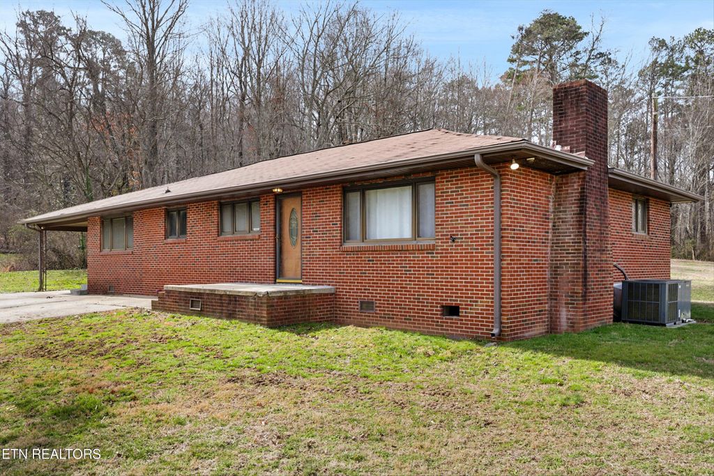 Photo of 6329 Lacy Rd, Knoxville, TN 37912 (MLS # 1330511)