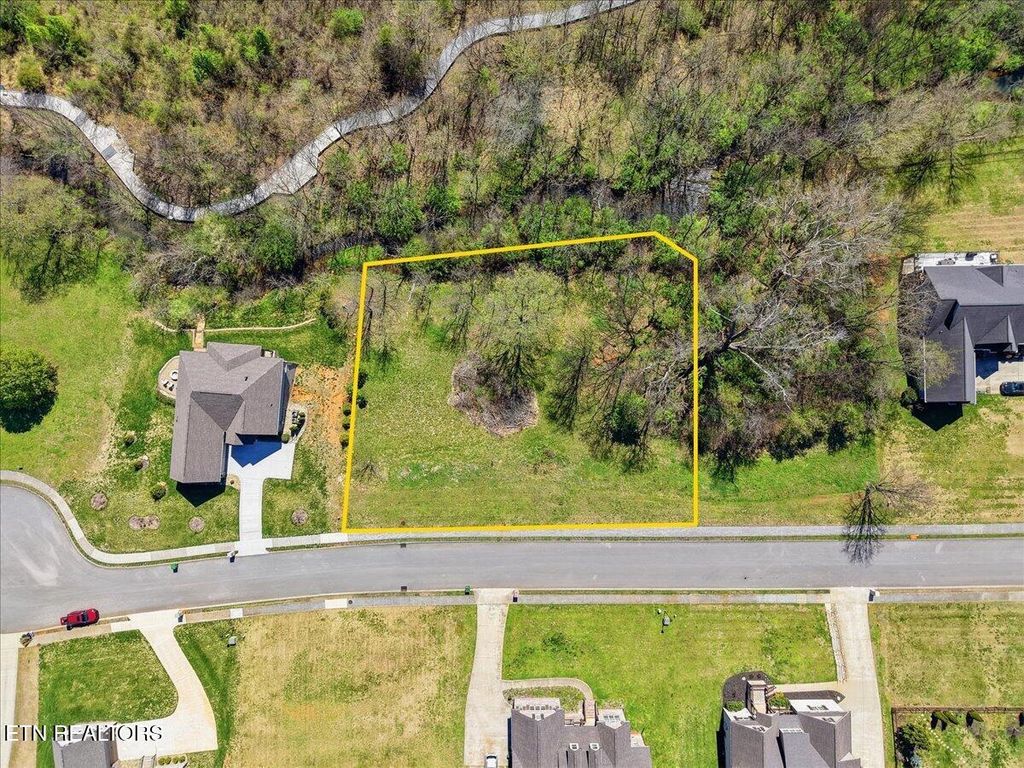 Photo of 828 Brookshire Blvd, Maryville, TN 37803 (MLS # 1334136)