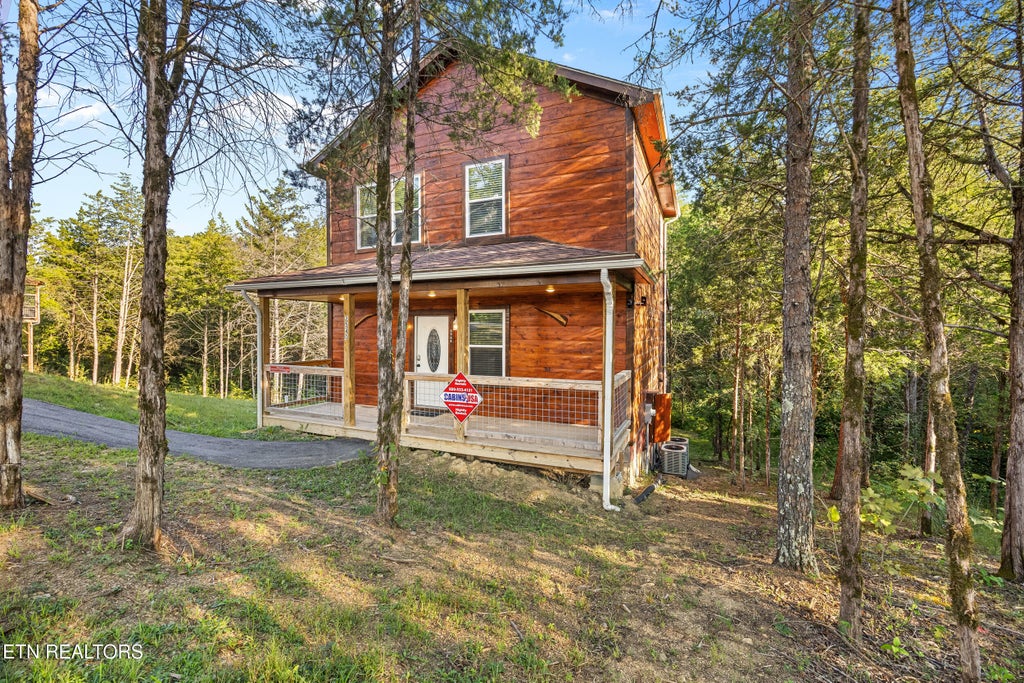 Photo of 2540 White Timberlake Drive, Sevierville, TN 37876 (MLS # 1356758)